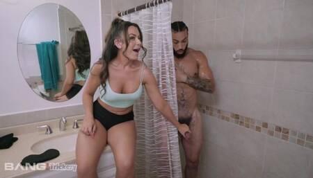 Trickery - Busty Kiki Klout Tricks her best Friend's Boyfriend into Rough Fucking