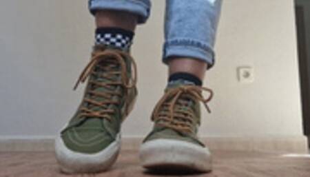 Watch me do a pedicure