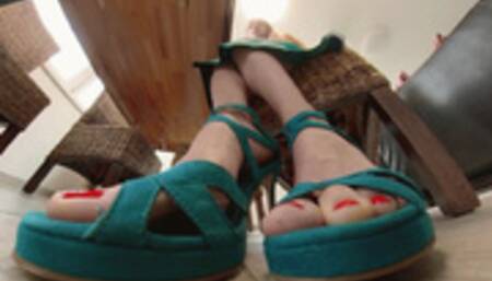 Lucie the giant Teacher 4K Version VR360