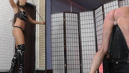 FULL HD Bullwhip bitten ass