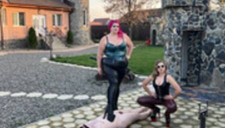 Full weight facesitting Zeida and CatastroV