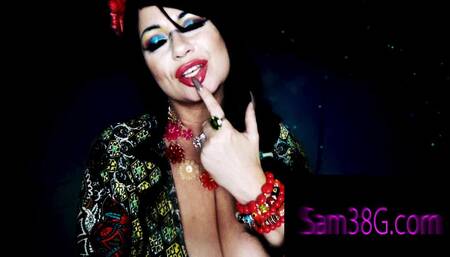 Samantha 38g cosplay as Serena from Bewitched lips fetish seducing of Derwood