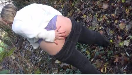 Public Flash & Masturbation Outside