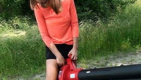 Leaf Blower Cranking And Blowing HD-720