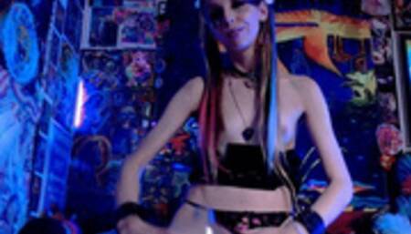 Princess 1 Min Pee In A Bottle