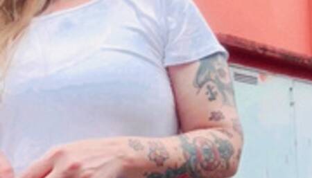 Crush - Marlboro reds - Smoking in the street - Nose exhales - Leggings - Sneakers