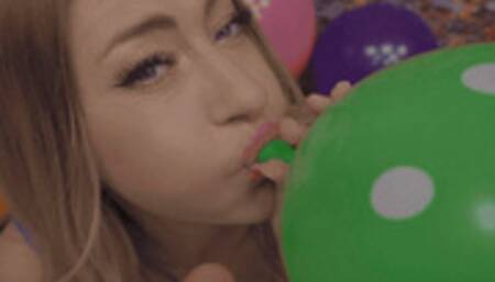 Hot MILF Whitney Oc BLOWS to POP & Sucks Cock