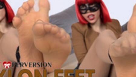 MISTRESS KEOPE: Nylon Feet - Full HD