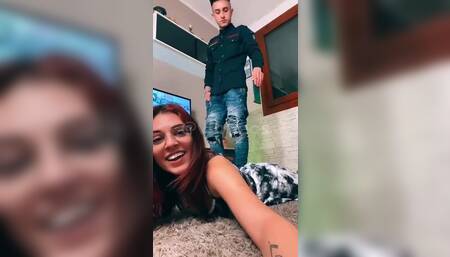 catching with her ass