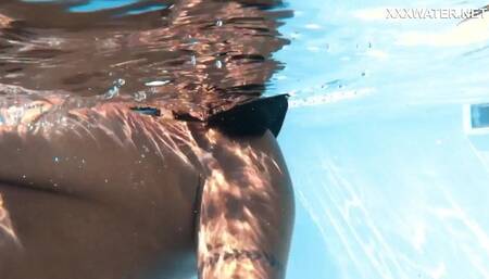 Radiant Yorgelis's perfect teen (18+) movie