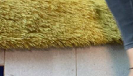 Stephanie sexy teasing on flip flops