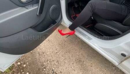 bare feet drive with a car I take from a friend