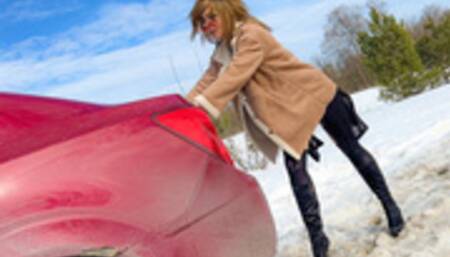 CAR STUCK Novice driver stuck in parking lot