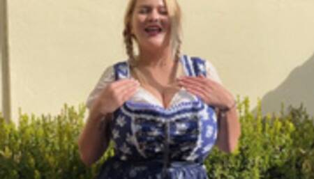 Drindl bouncing and clapping