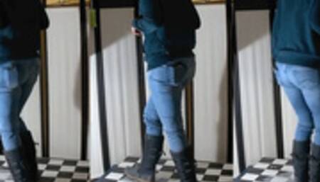 Some crush and my quick capitulation under Tanja's brutal boots - Cam 4