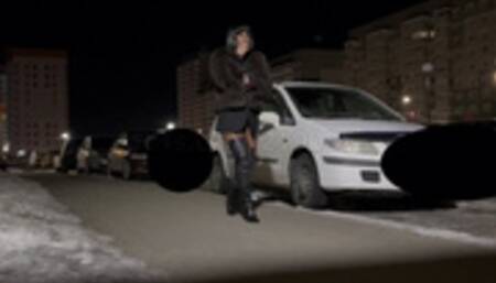 Domina Evgenia - I returned home, and the slave is waiting for me on his knees