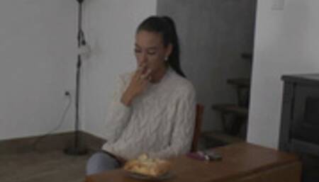 Mistress Olga makes a delicious cake mp4