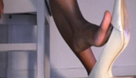 Treacherous dangle - wmv