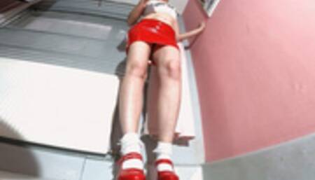 Danielle PVC PlayStation 4 & Head Crushing FLOOR CAM