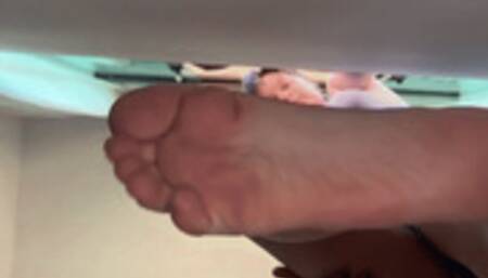 Teen Girl Stomping - 4K MP4