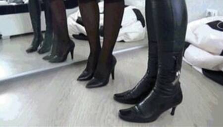 Hard heels tapping and toe wiggling 32 I