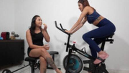 My Roomate Loves to Suck my Sweaty Feet ( PART 1 )