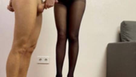 Mistress lets fuck her thighs in pantyhose