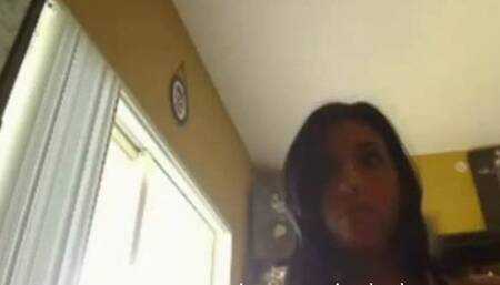 Busty Desi hottie masturbates on webcam