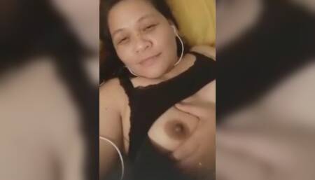 Horny mature Dubai Accountant caught