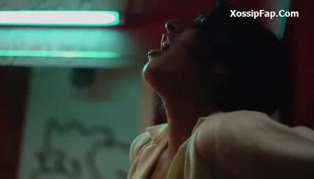 eating actress pussy in tv series