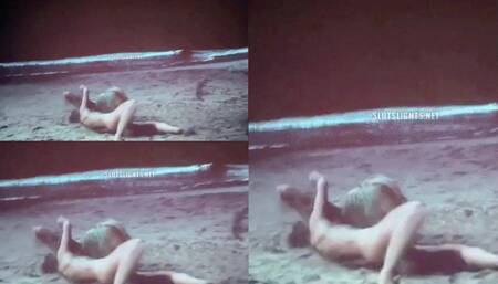 Brawl on the beach with Jennifer Lawrence