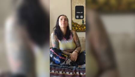 can almost smell her arm pits