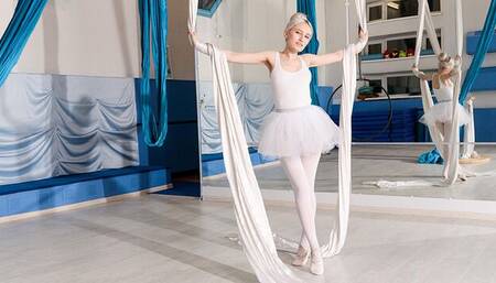 Ingenious Sofia Sey - masturbation porn - Club Ballet