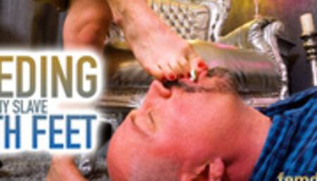 I feed the slave with my bare feet! ( Foot Domination & Feeding with Goddess Sheila ) - FULL HD MP4