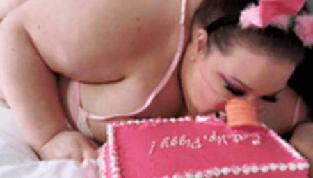 JLoves & Kendra Lynn: Weight Gain Inspection and Piggy Style Fucking - mp4 hd