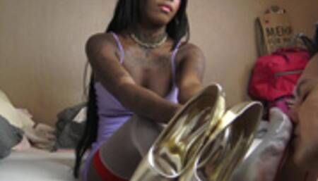 Exotic Foot Smelling 202