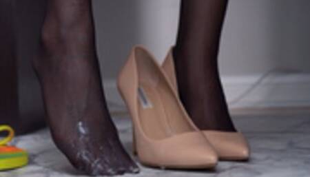 Cummy Shoes Compilation - Nylons Only 1hr