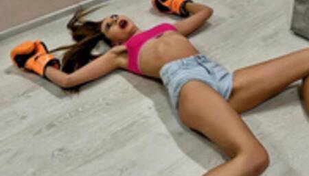 Fight against super strong fist (custom video)