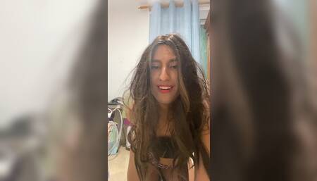 Natalia Pounding Her Ass Until Cumming