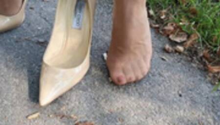 going for a walk with just one shoe on and Pantyhose wmv 1280 x 720