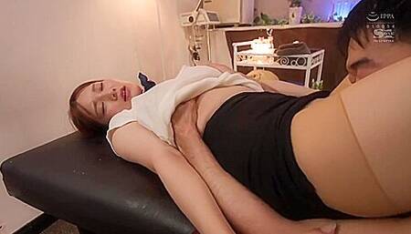 [ssis-221] Dressed Big Tits That Seduce Men U*********sly. Lucky Situations Dreams Special. Uta Hayano Scene 3 P4