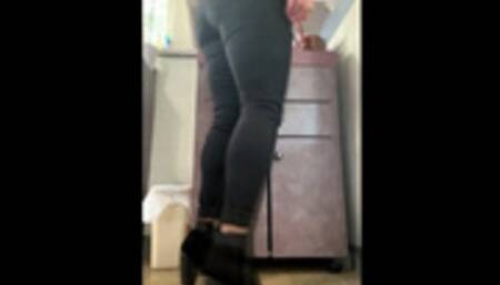 Black Tight Jeans Reach Wearing Boots