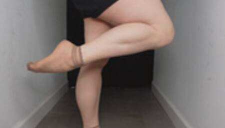 Calf Muscle Flex in Sheer Tan Ankle Socks WMV 720 Silent Clip