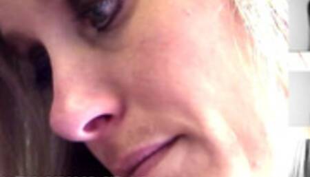 GORGEOUS LADIES OF SNEEZE - DONNA "THE LOST FOOTAGE" VOL 1 OVER 30 minutes of sneeze, snort, nose blowing and snot!