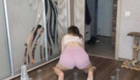 giantess crushes mini towers