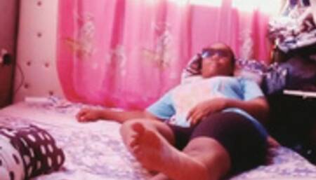 Igbo Omo Actress’ Wrinkly, Thick, Sexy Soles Crossed, Side by Side with Toe Wiggles