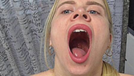 DEEP SMELLY YAWNING!AVI
