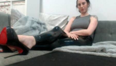 A contract with Victoria- how quickly your debt grows (AVI)