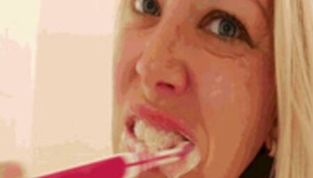 Very sharp white teeth AVI(1280*720)HD