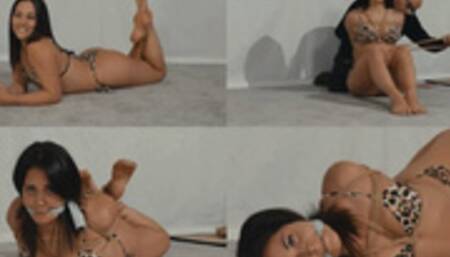 Mia - Jungle Girl 1 (ultraHD)